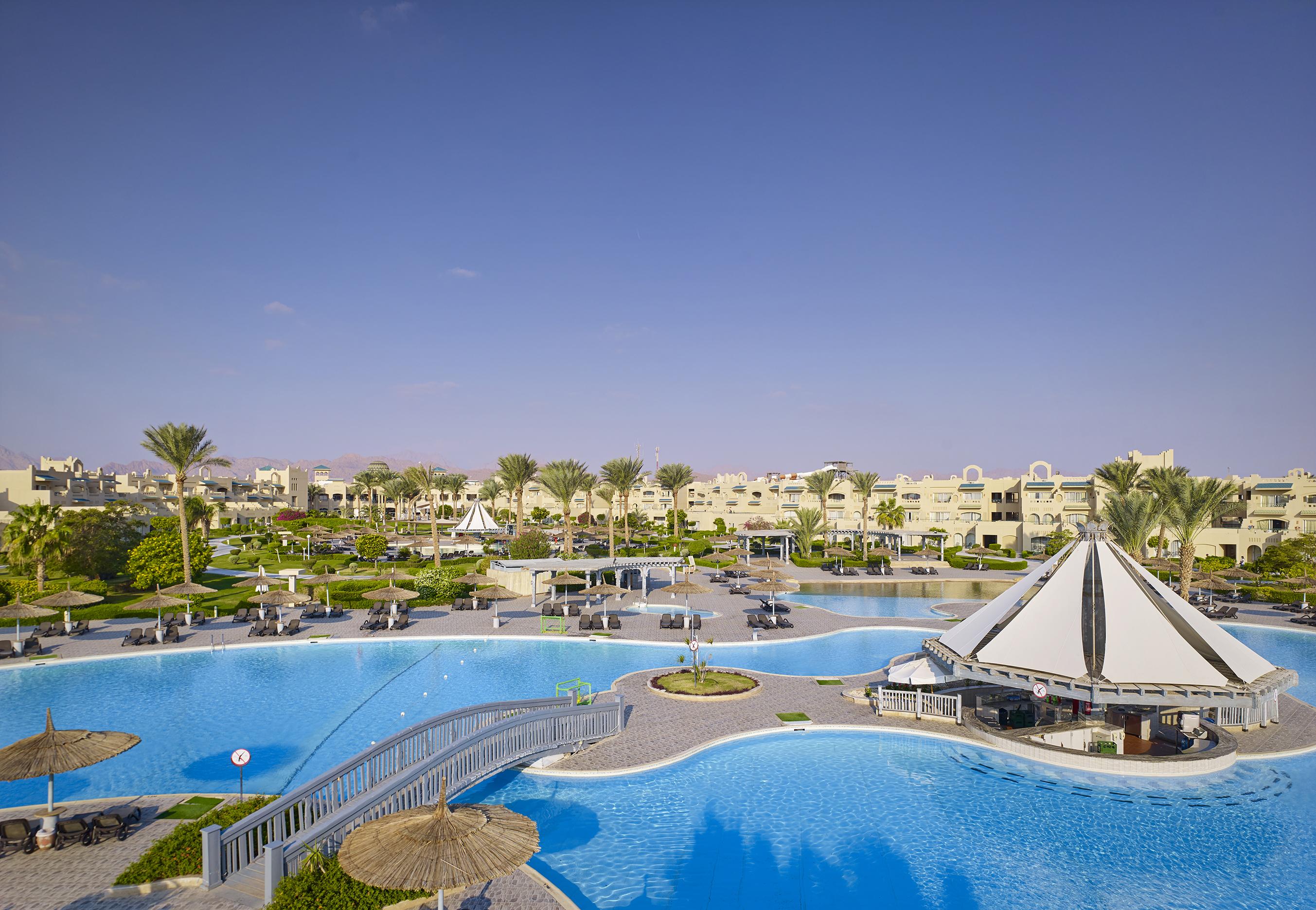 אתר נופש Coral Sea Waterworld Sheikh