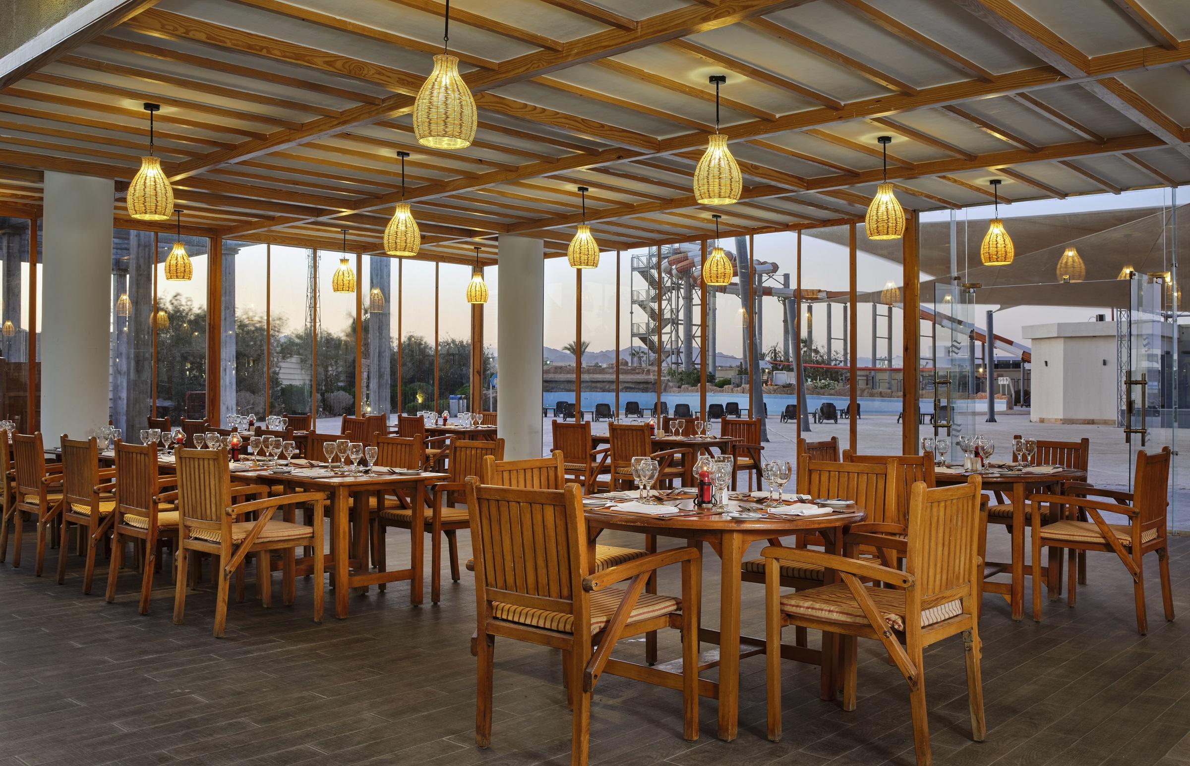 אתר נופש Coral Sea Waterworld Sheikh